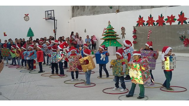 Centro Educativo Miguel Lara Vasallo Evento Navideño